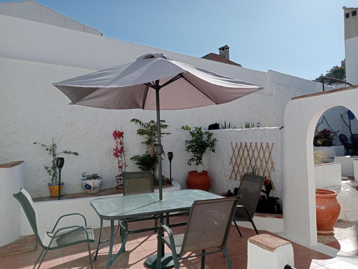 The Corner Terraza Apartment Alcaudete Luaran gambar